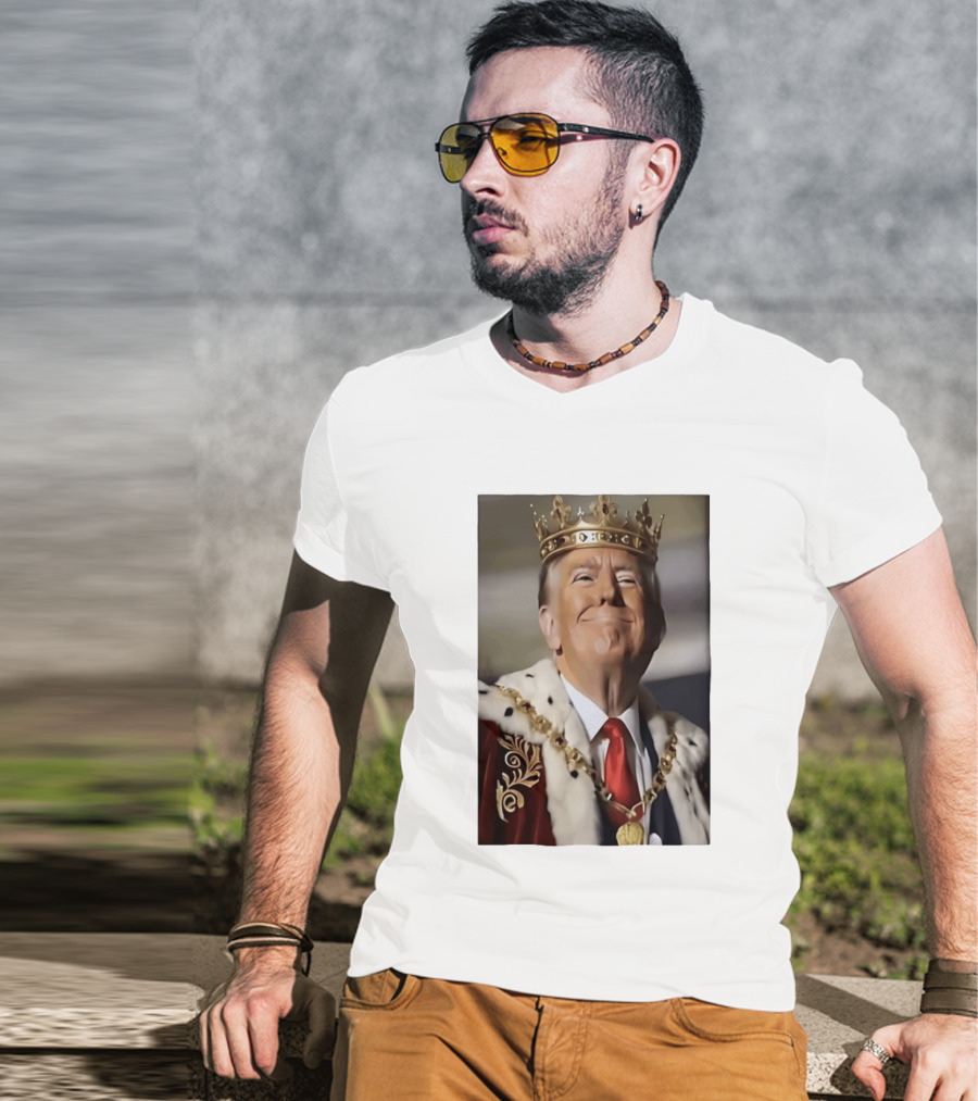 Donald Trump Crowned As King Regal Attire Red Tie Gold Crown T-Shirt