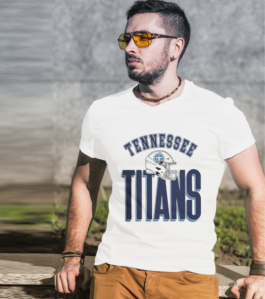 Tennessee Titans Helmet Gameday Couture Fierce Focus Relaxed Fit T-Shirt