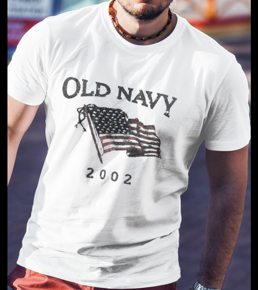 OLD NAVY 2002 USA Flag T-Shirt