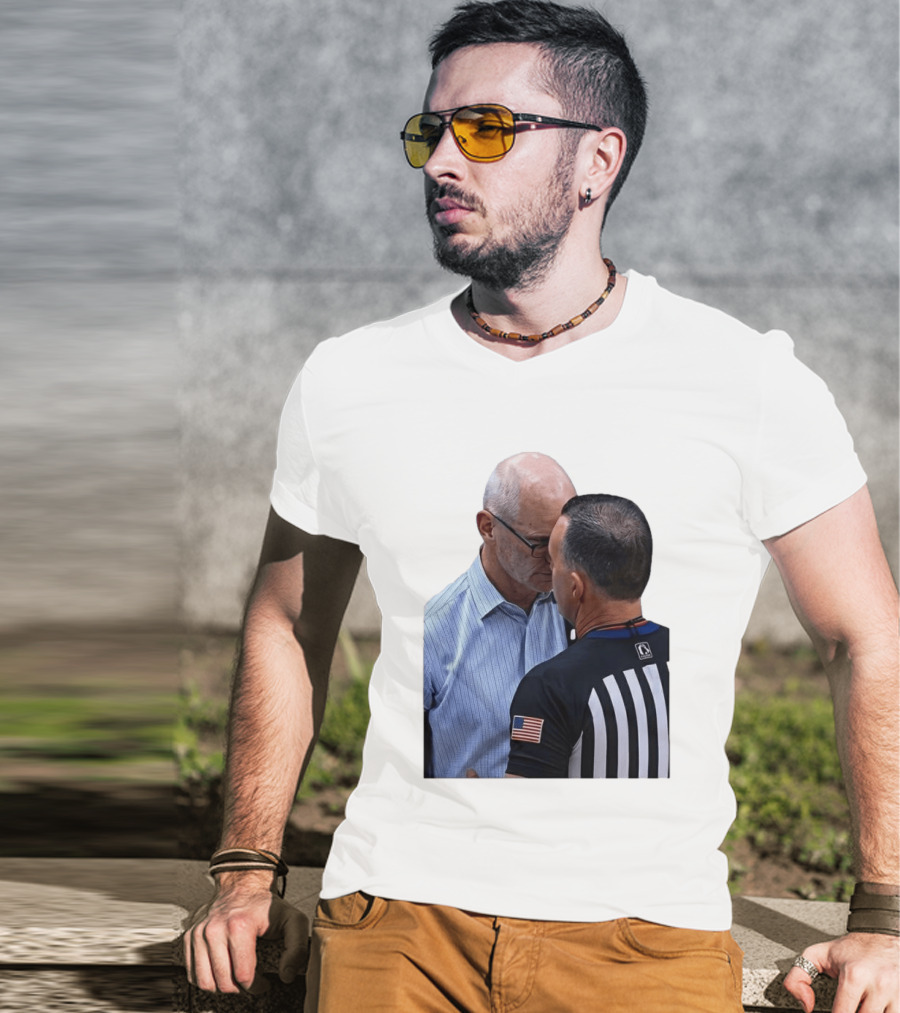 Dan Hurley Uconn Huskies Headbutt Confrontation With Referee Basketball Moment T-Shirt