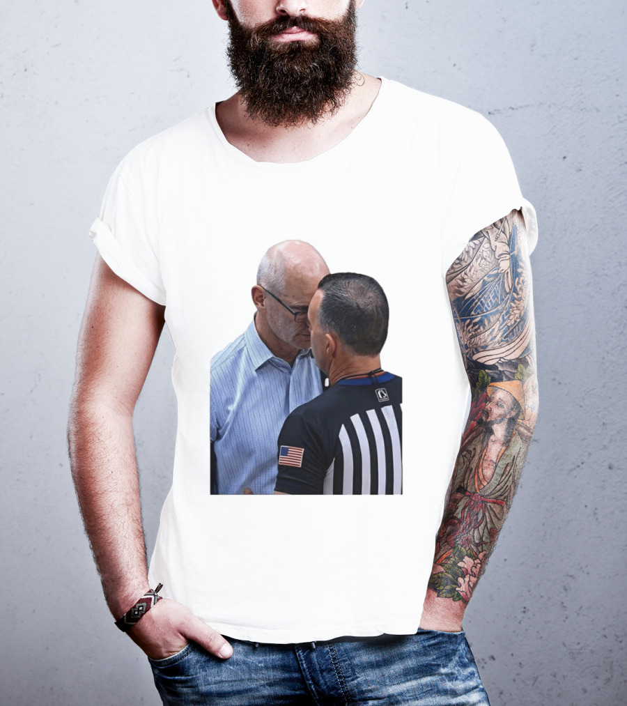 Dan Hurley Uconn Huskies Headbutt Confrontation With Referee Basketball Moment T-Shirt
