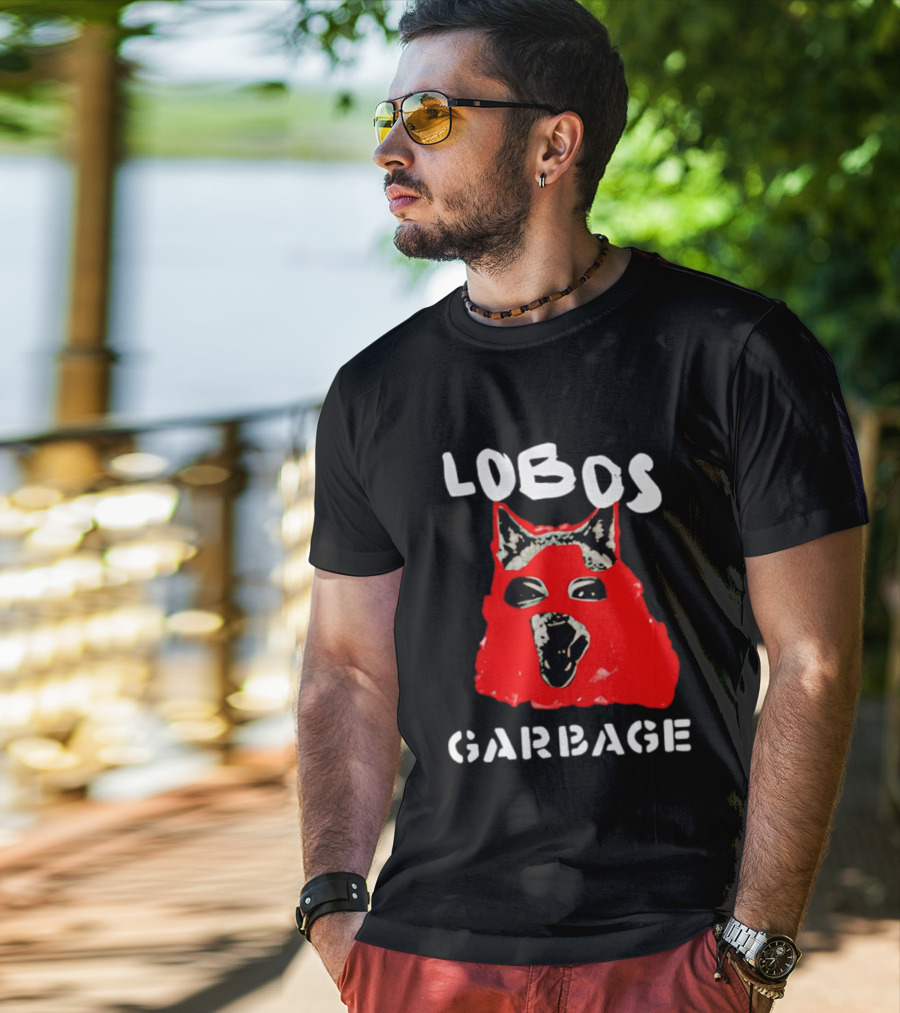 Lobos Dog Red Face Garbage T-Shirt