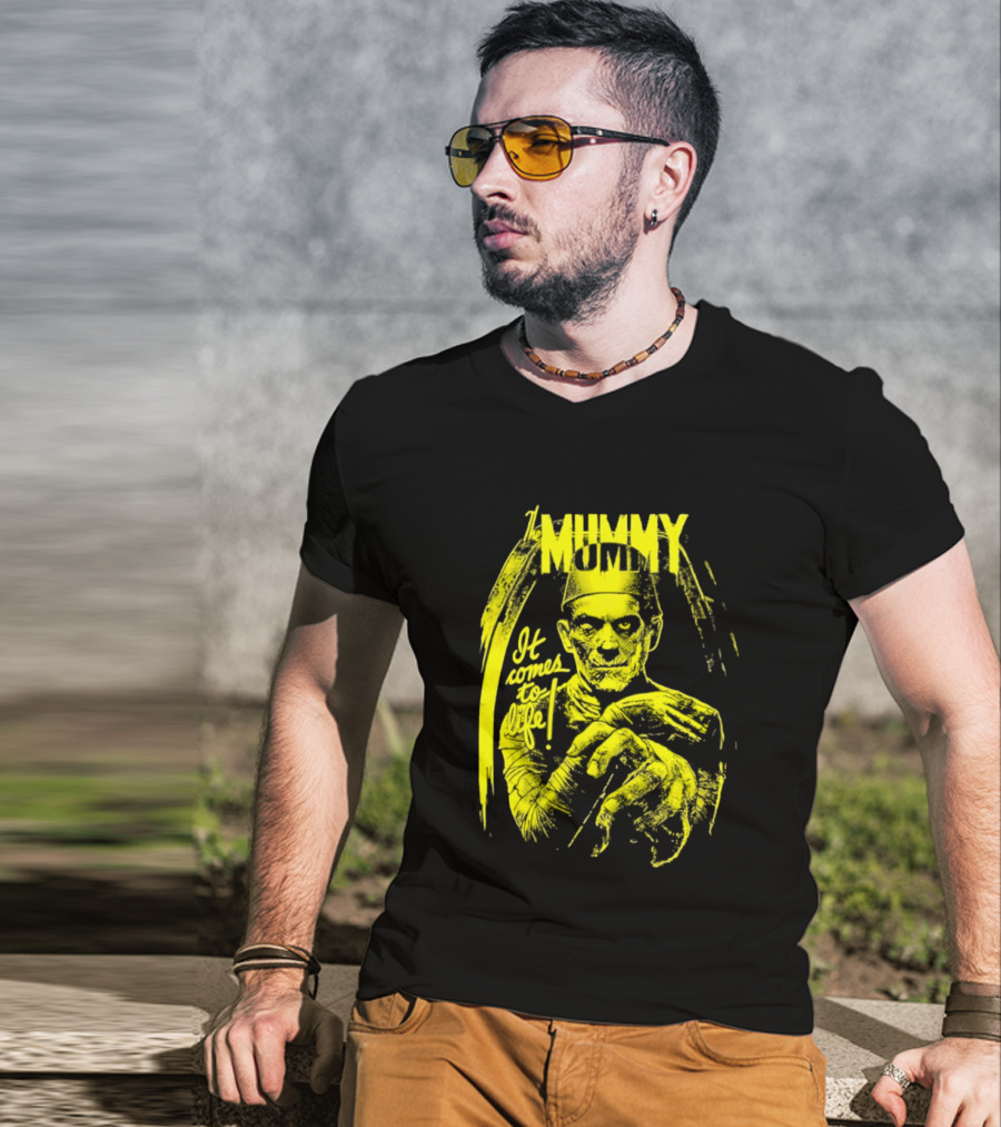 The Mummy It Comes To Life Horror Classic Vintage Yellow T-Shirt