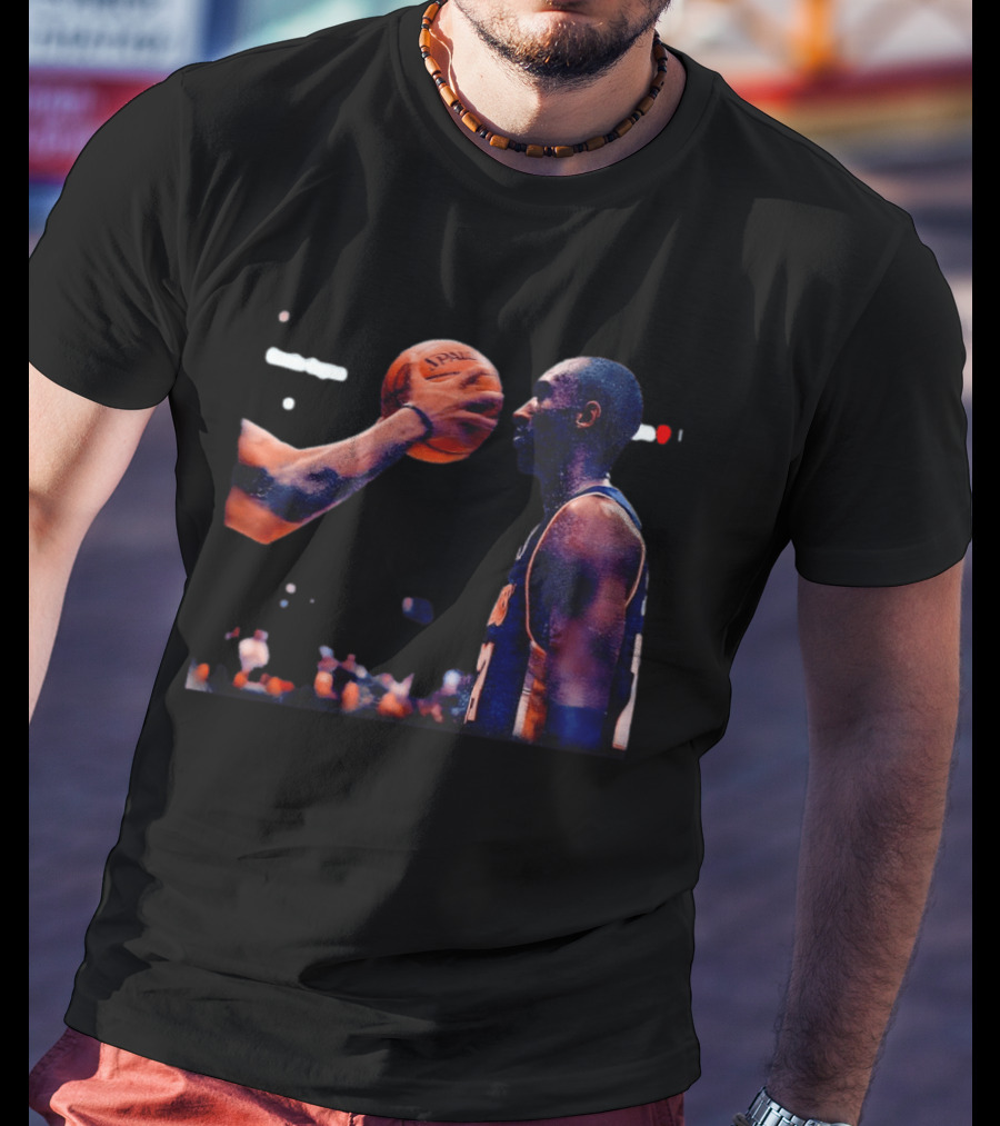 Kobe Bryant No Flinch Los Angeles Lakers Basketball Player Iconic Moment T-Shirt