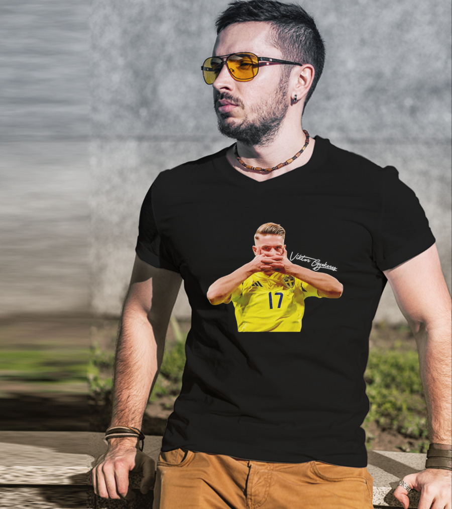 Viktor Gyokeres Sweden Soccer Jersey 17 T-Shirt