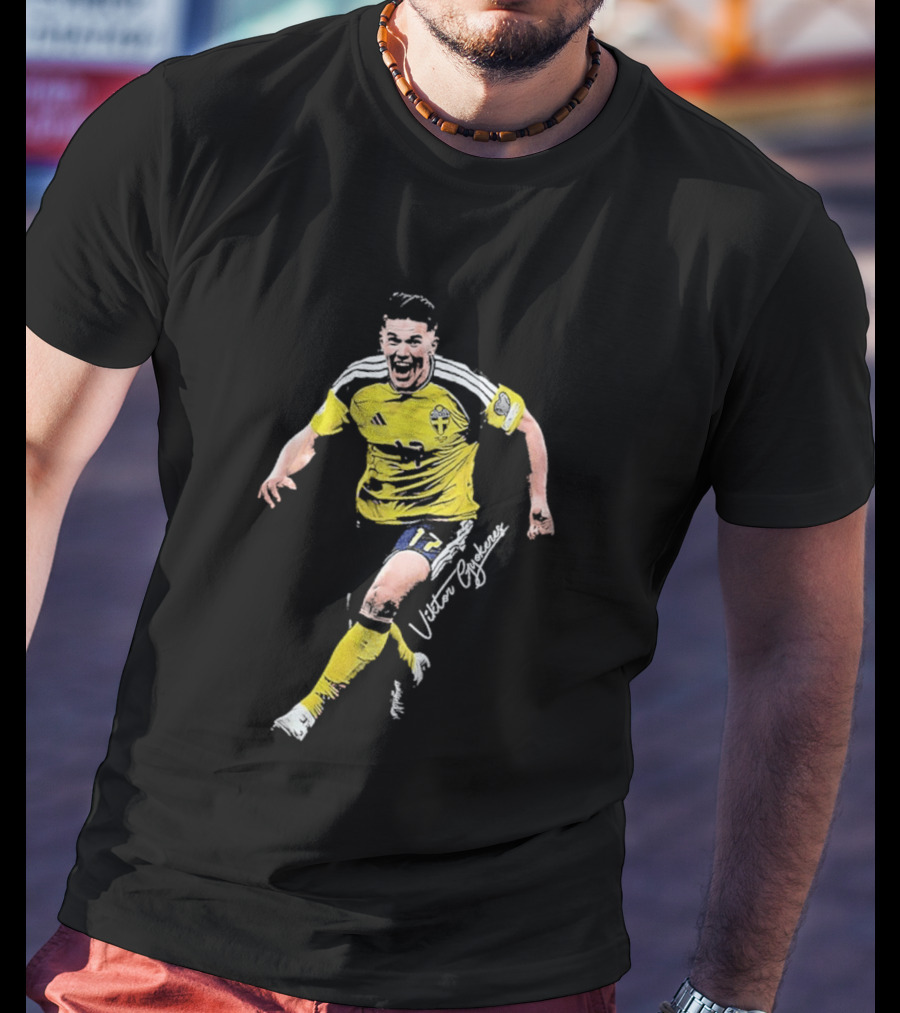 Viktor Gyokeres Player Illustration In Jersey T-Shirt