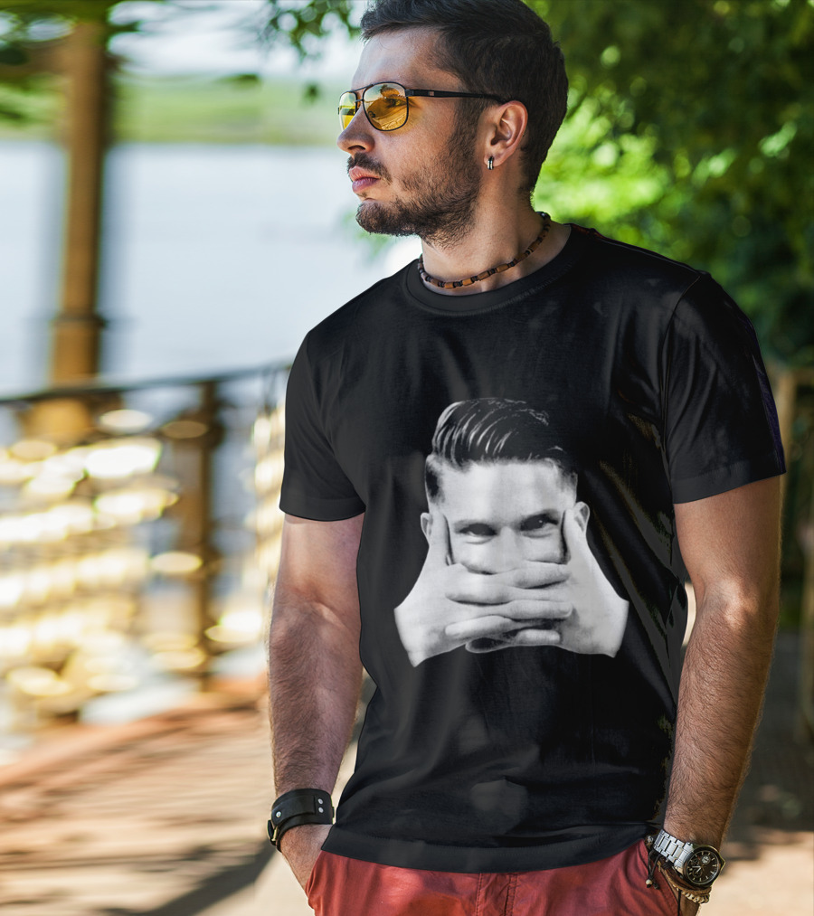 Viktor Gyokeres Big Head Masked Arsenal FC T-Shirt