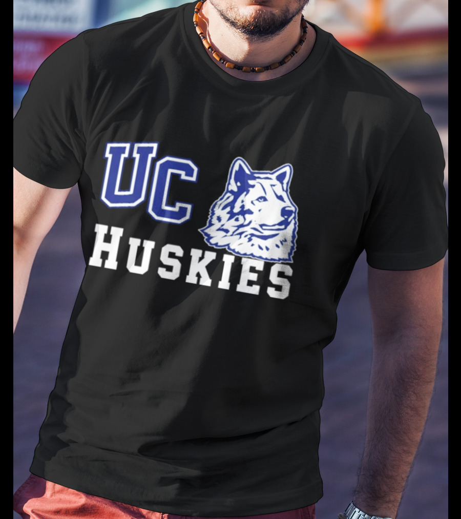 UC Huskies Wolf Head T-Shirt
