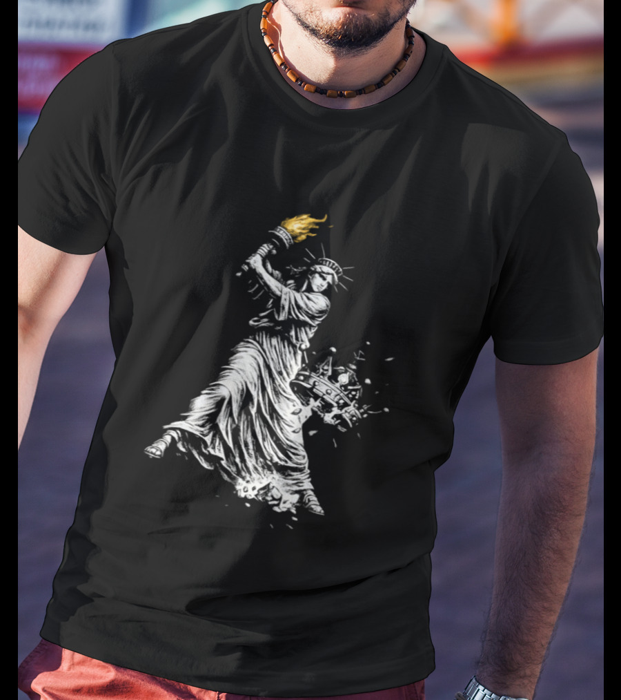 Statue Of Liberty Holding Torch Democracy No Kings Anti Trump T-Shirt