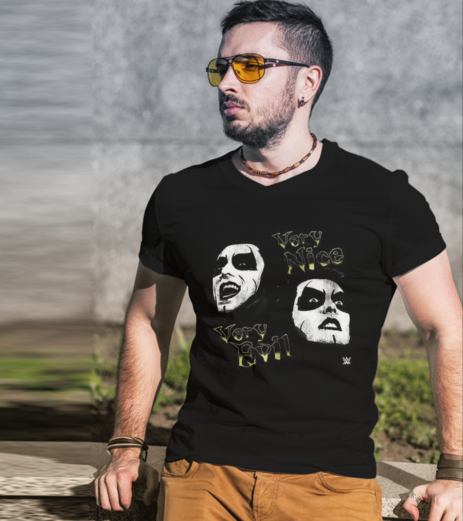 Danhausen WWE Very Nice Very Evil Grunge Face T-Shirt