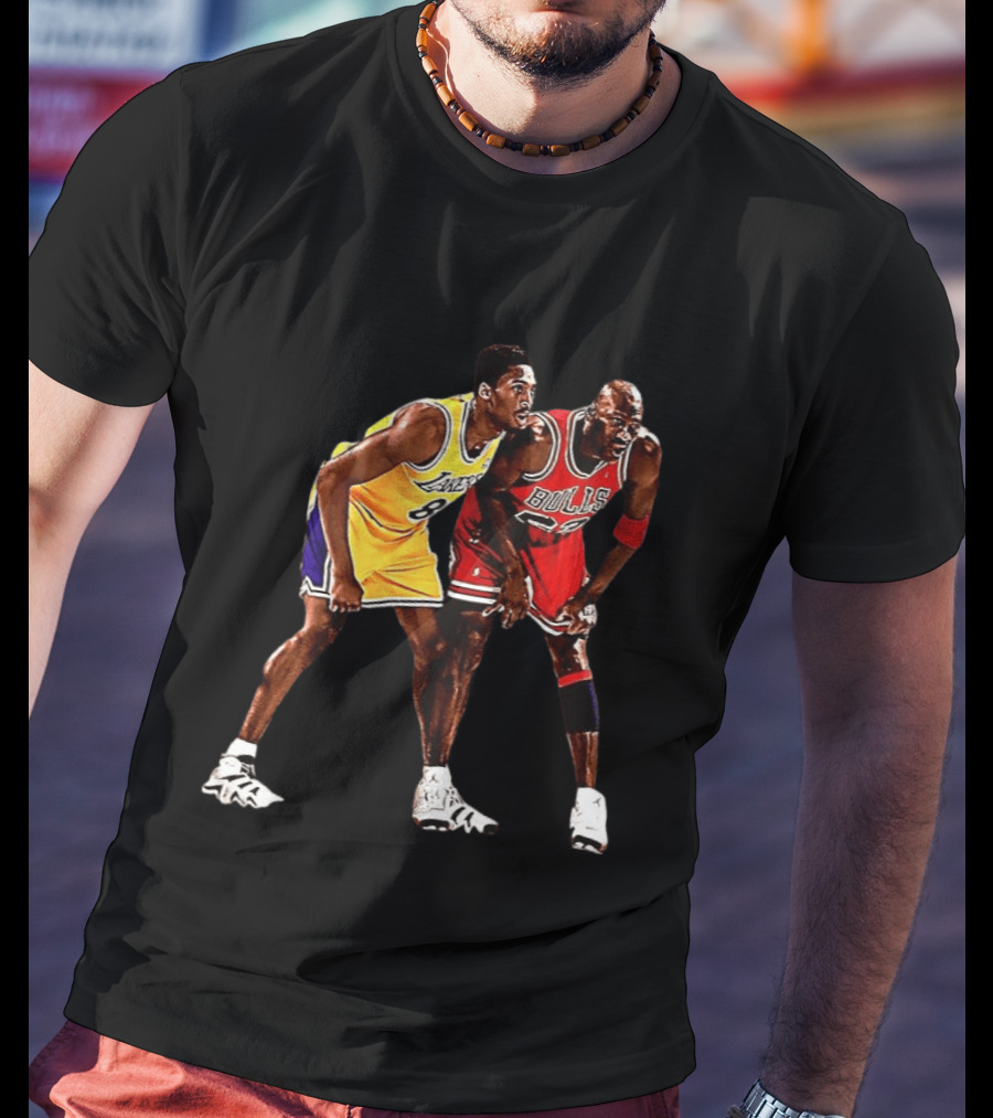 Michael Jordan Vs Kobe Bryant Lakers Vs Bulls NBA Legends Showdown T-Shirt