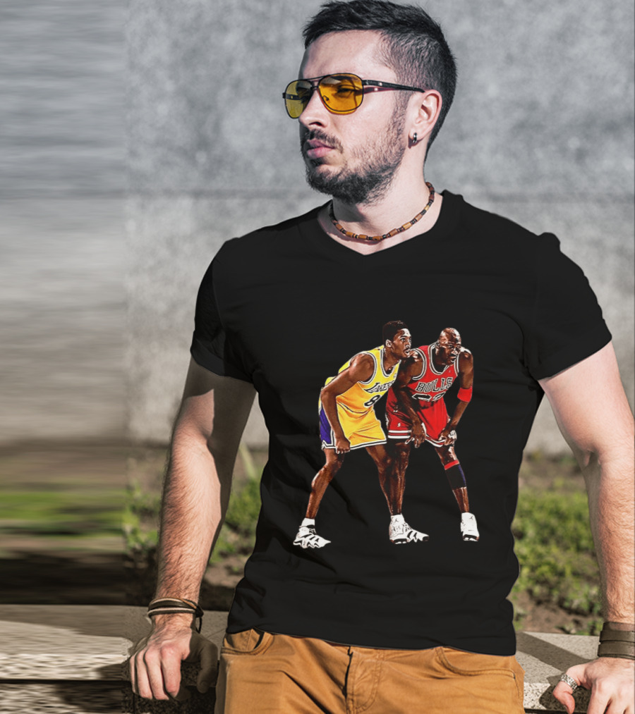 Michael Jordan Vs Kobe Bryant Lakers Vs Bulls NBA Legends Showdown T-Shirt