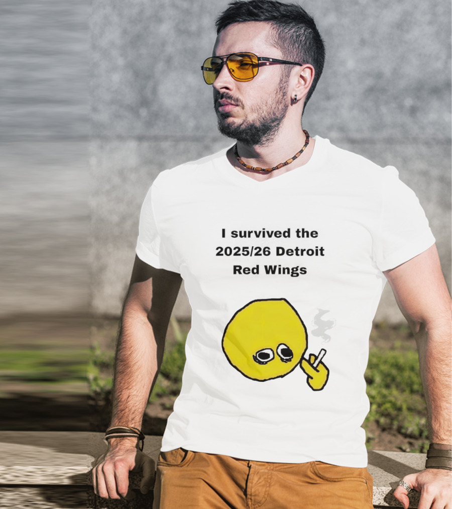 Smoking I Survived The 2025 26 Detroit Red Wings Yellow Face Smoking T-Shirt