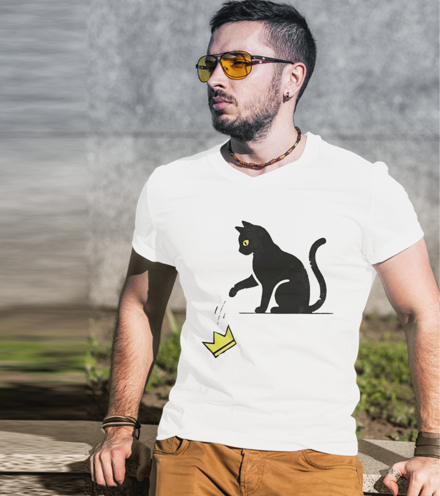 Cat Knocking Crown Anti King Humor Black Cat Yellow Eyes T-Shirt