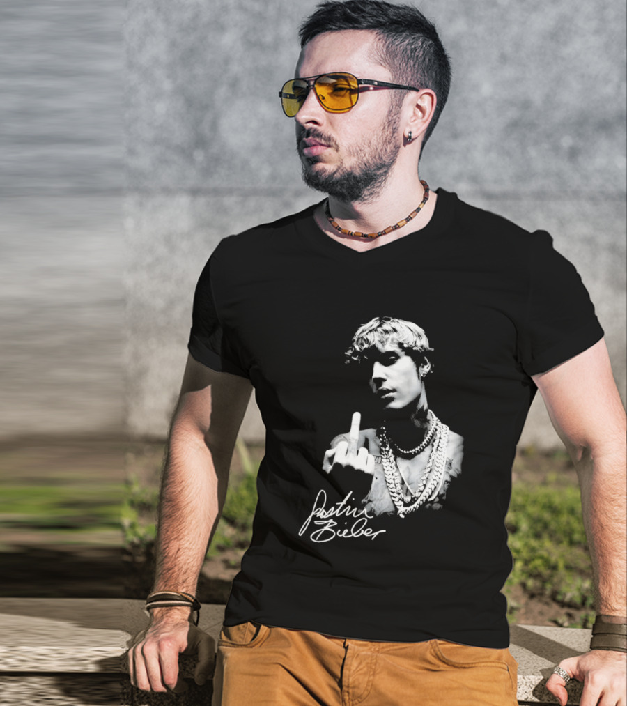 Justin Bieber Middle Finger Gesture T-Shirt