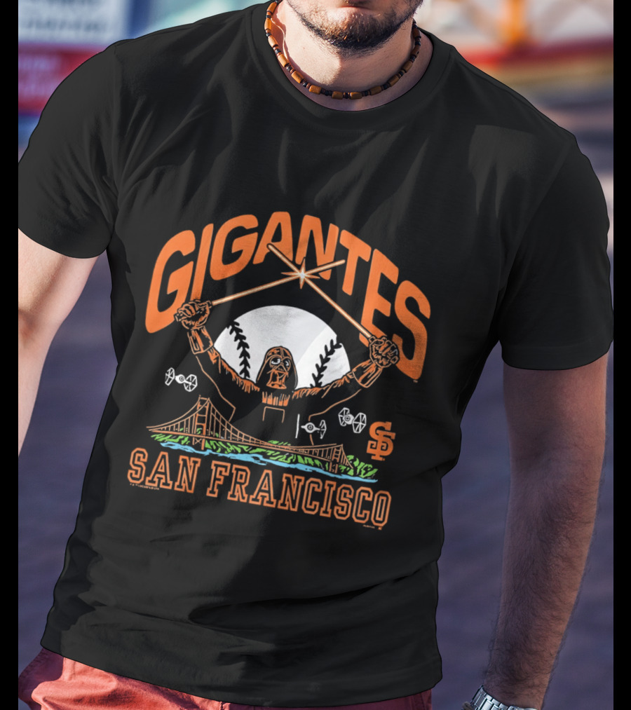 San Francisco Gigantes Darth Vader Crossover With Golden Gate Bridge T-Shirt