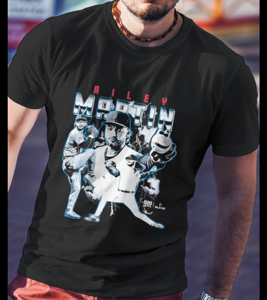 Riley Martin Chicago Cubs MLB Lightning Pitcher Action Scene T-Shirt