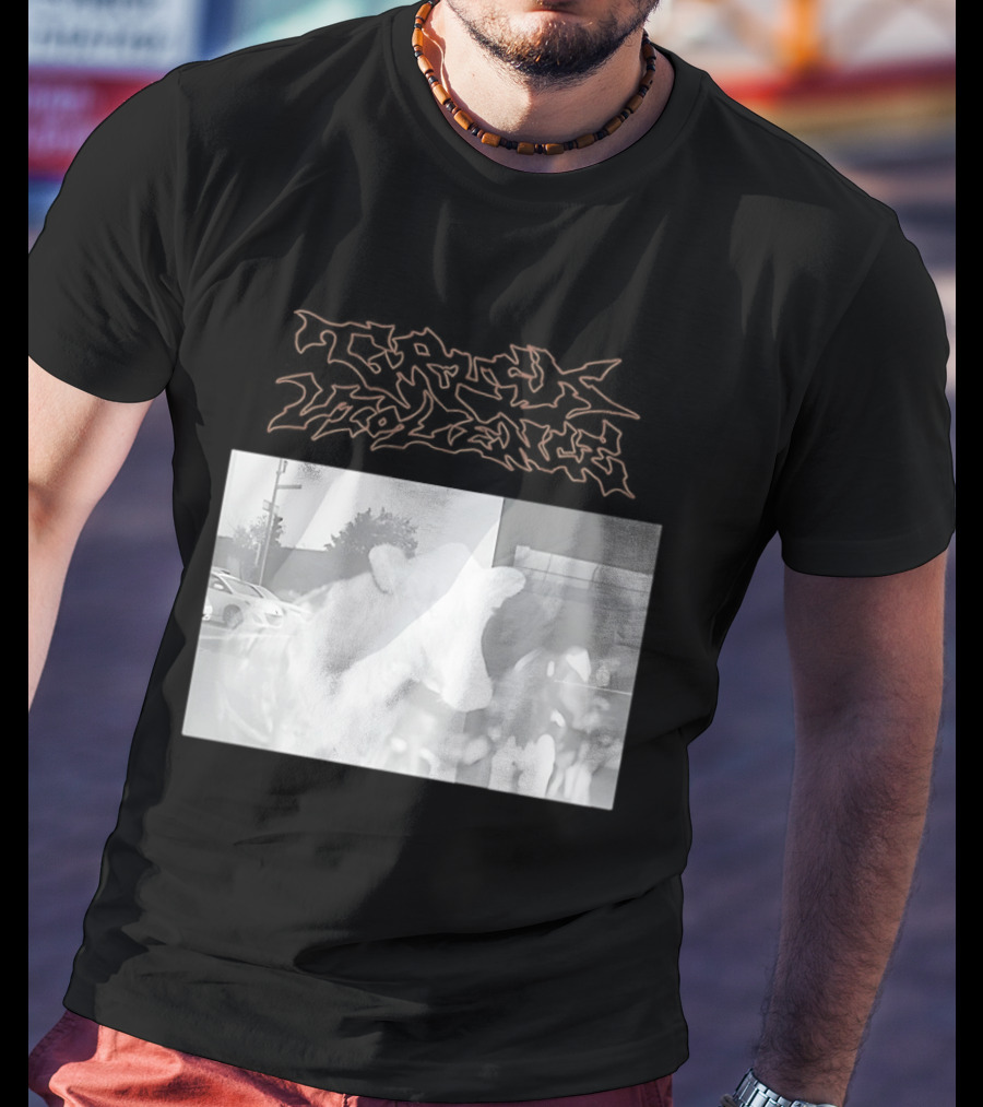 Truck Stop Violence Cow Photo Retro Style Casual Wear T-Shirt