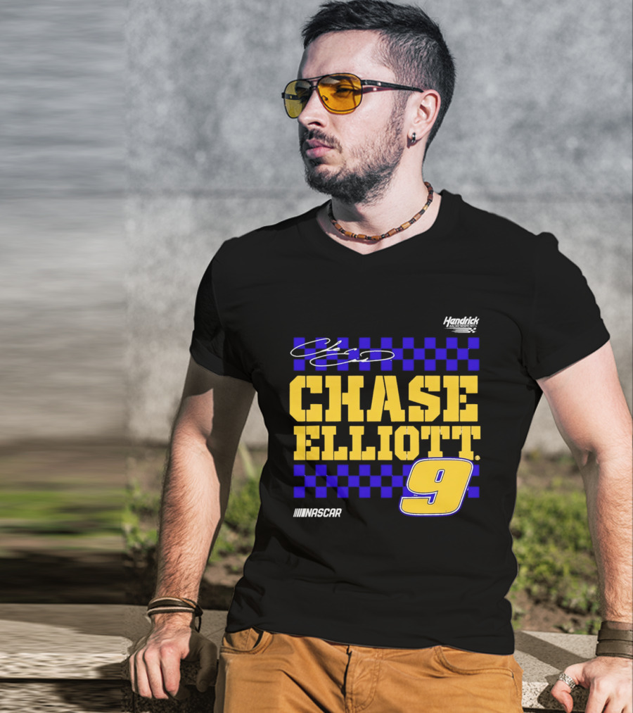 Chase Elliott 9 NASCAR Hendrick Motorsports Vive La Fete Autographed T-Shirt