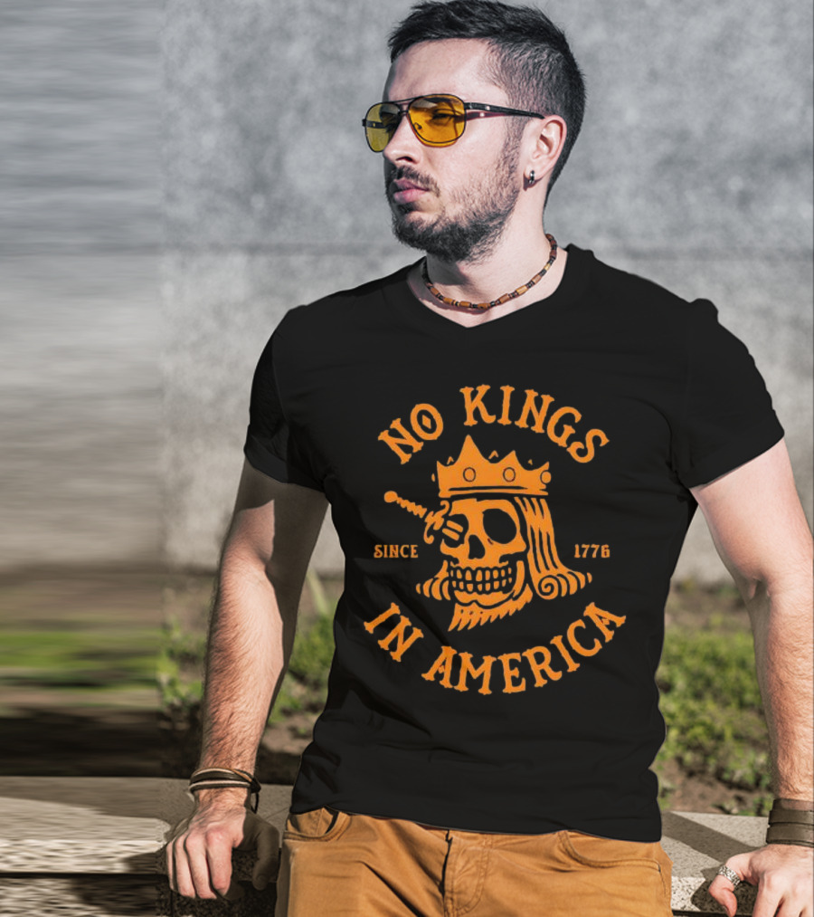 No Kings In America Since 1776 Skull Halloween T-Shirt