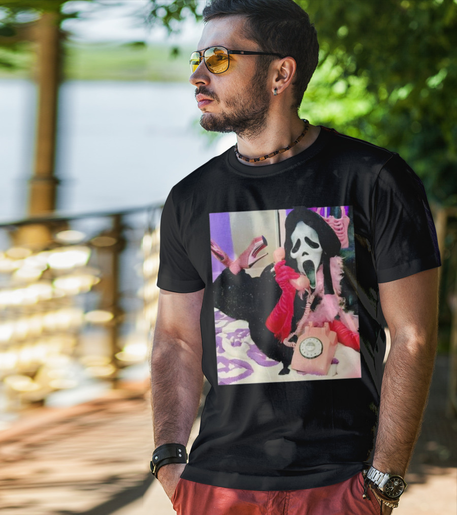 Scream Ghostface Halloween Pink Vintage Telephone Retro Style T-Shirt