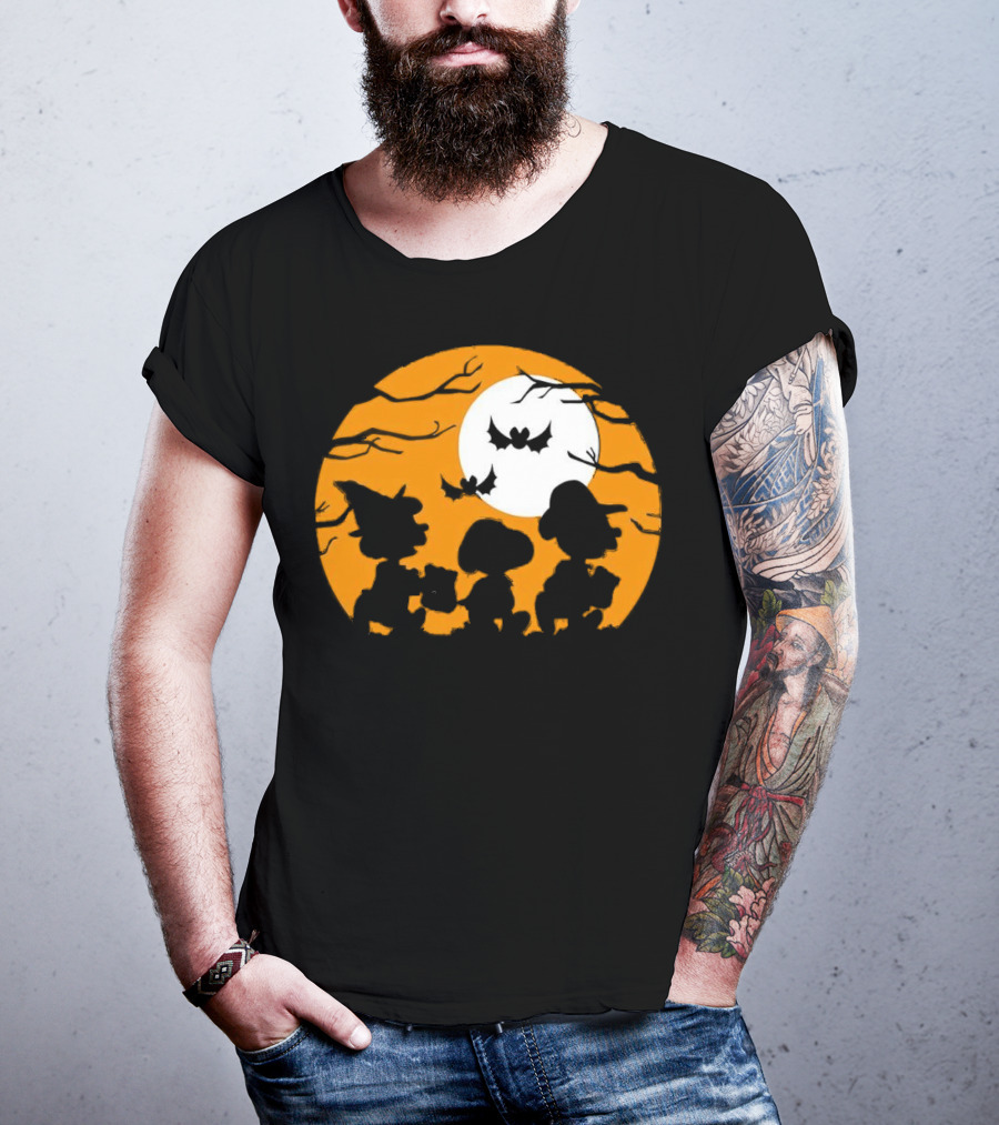 Great Pumpkin Charlie Brown Peanuts Trick Or Treat Halloween Moon Bat Silhouettes T-Shirt