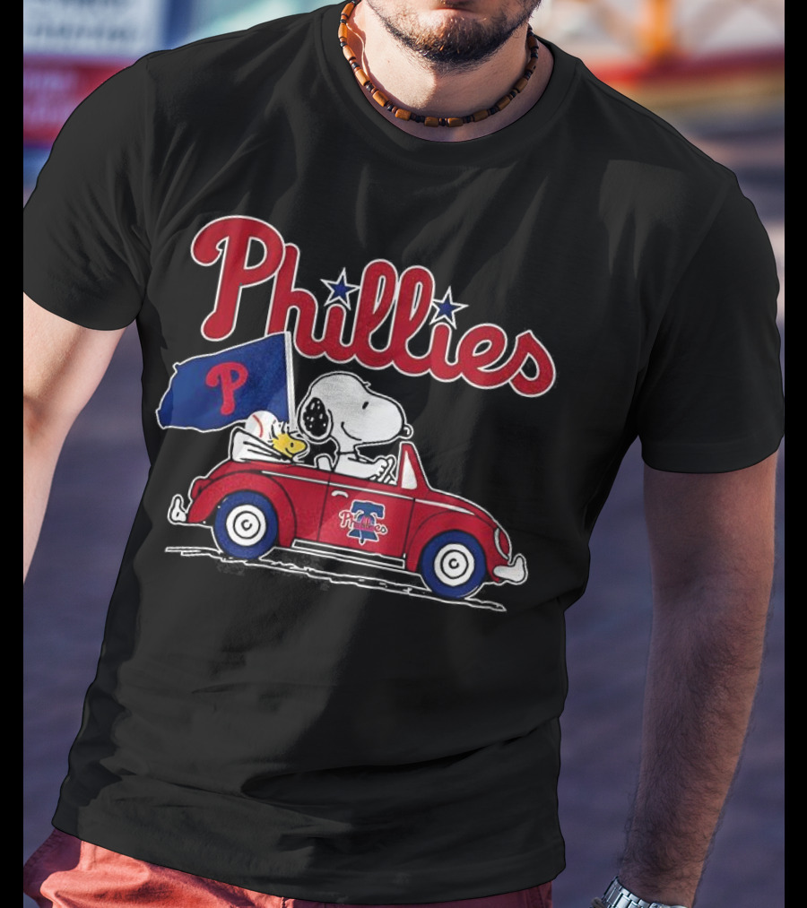 Snoopy Woodstock Philadelphia Phillies Car Baseball Flag T-Shirt