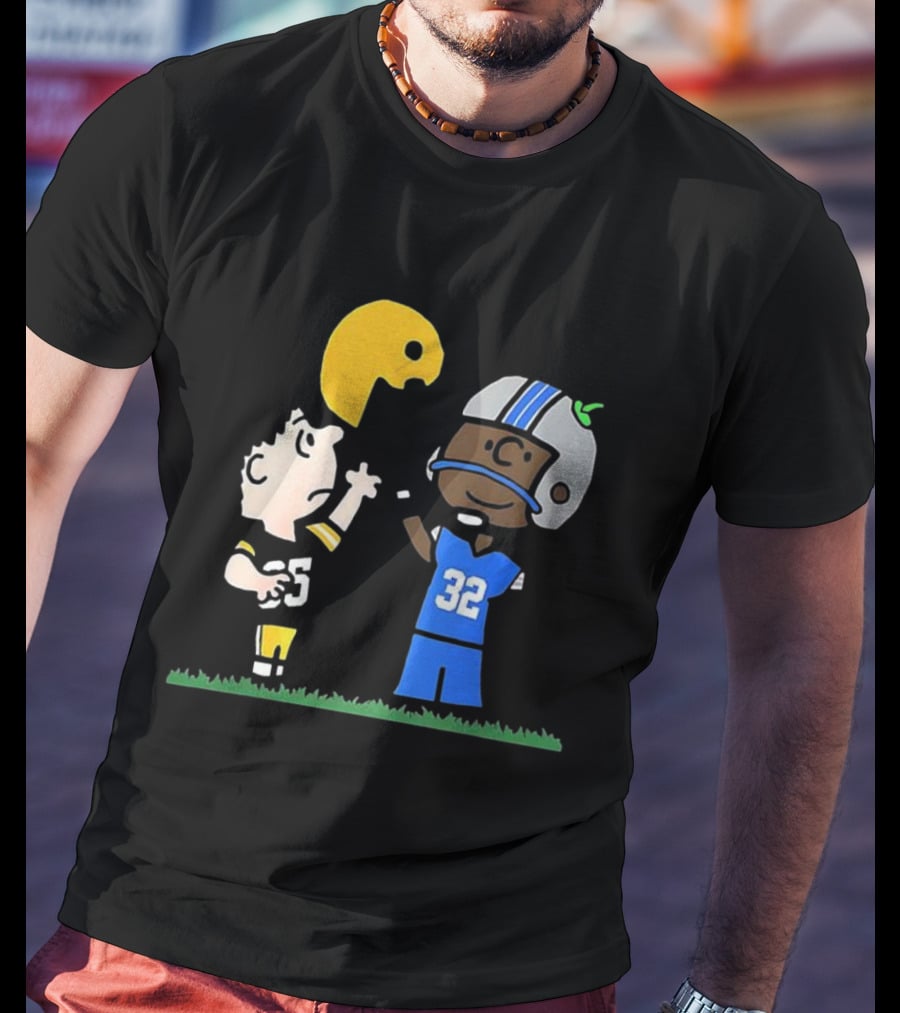 Green Bay Packers Vs Detroit Lions Peanuts Cartoon Lucy Charlie Brown Football T-Shirt