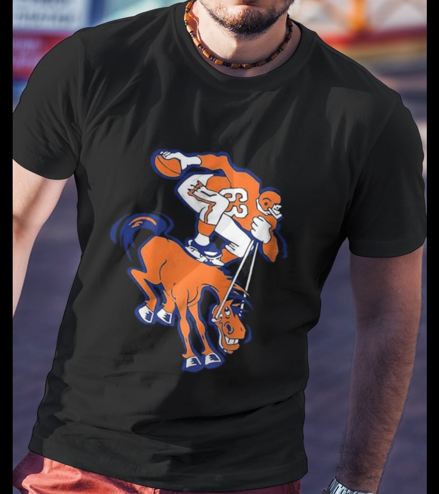 Denver Broncos Vintage Football Horse And Throwing Player T-Shirt