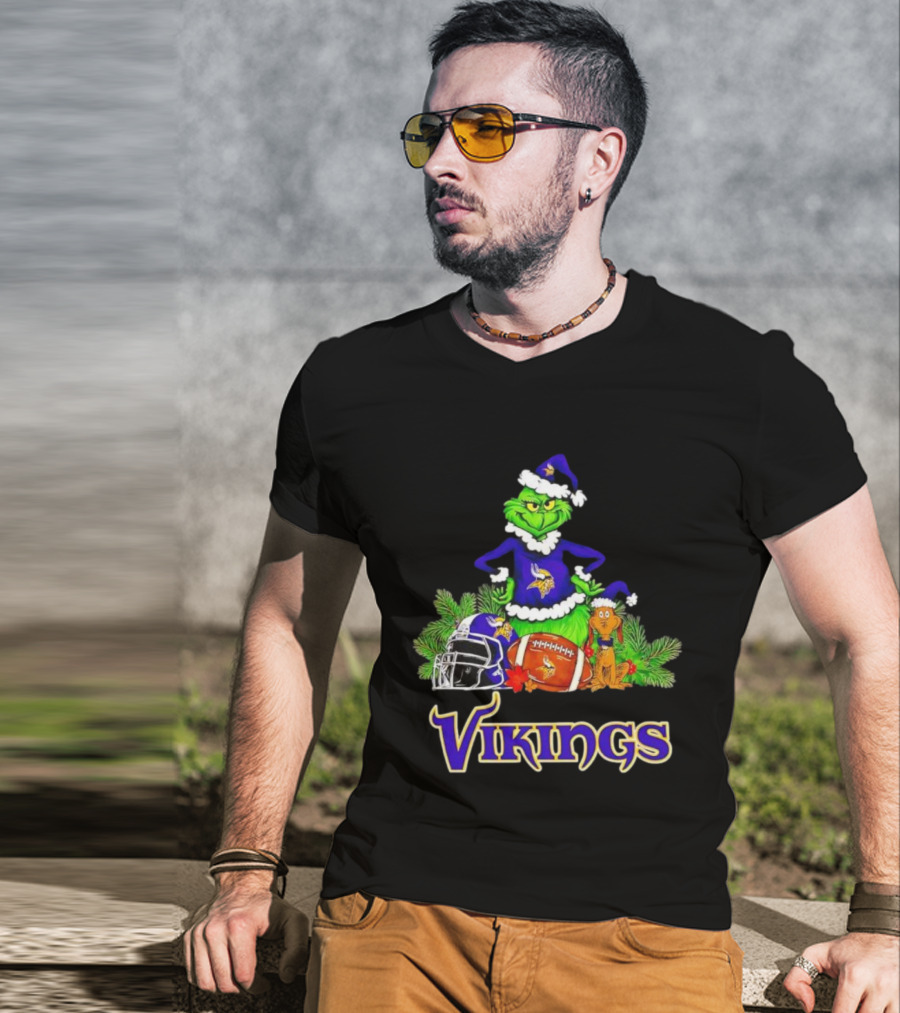 The Grinch Max Christmas Minnesota Vikings Football Helmets T-Shirt