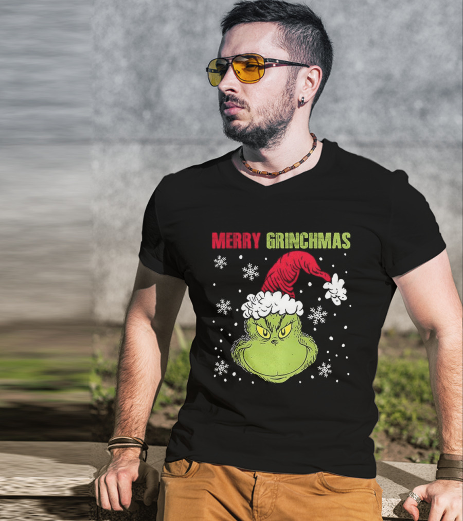 Merry Grinchmas Grinch Head Santa Hat Christmas Snowflakes T-Shirt