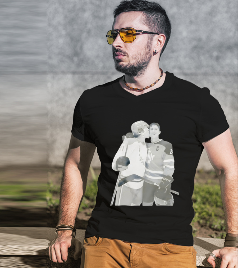 Ilya Rozanov Licks Shane Hollander Face Hockey Romance 81 25 C Ice Embrace T-Shirt