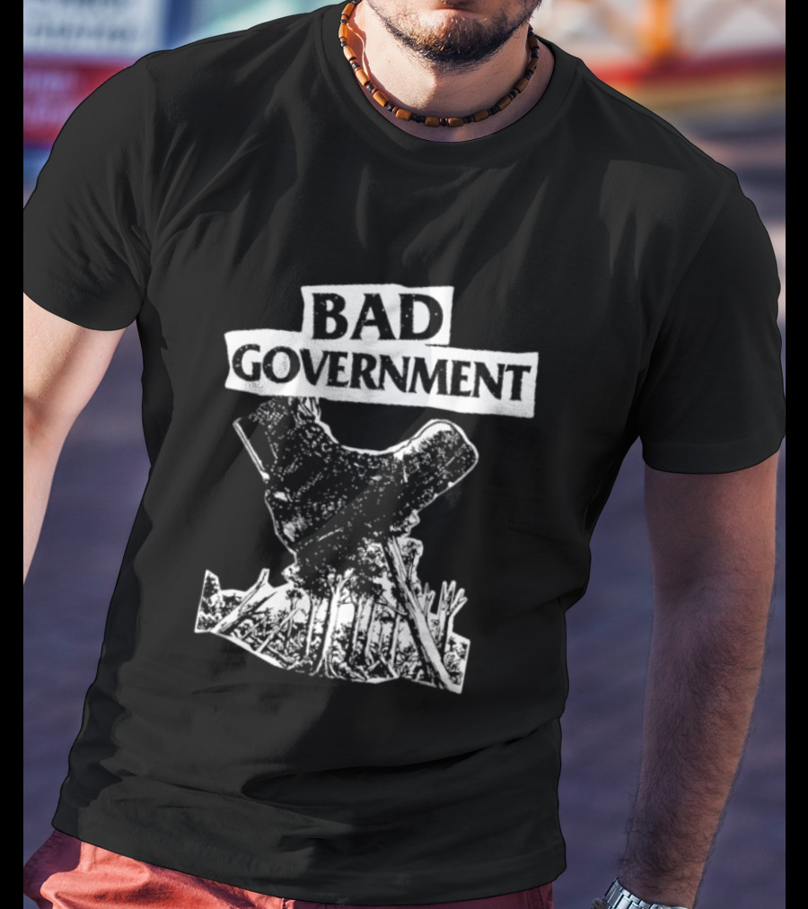Bad Government Tree Stump Political Satire T-Shirt