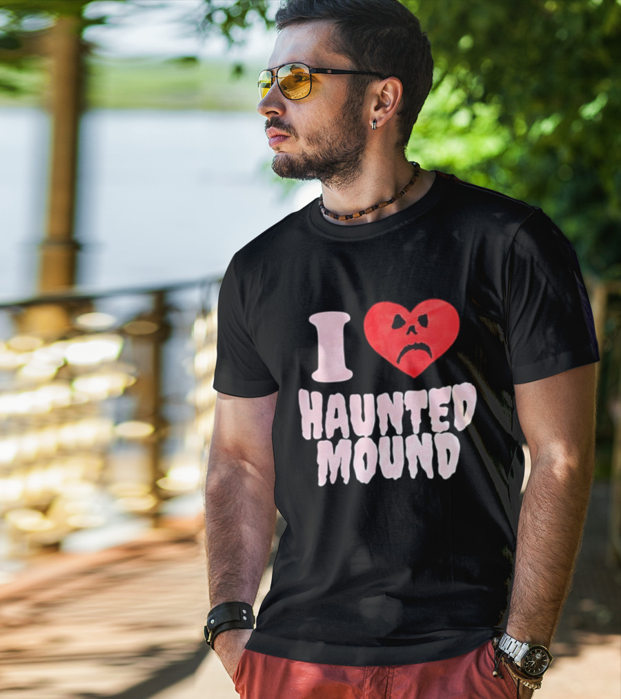 I Love Haunted Mound Heart Face T-Shirt