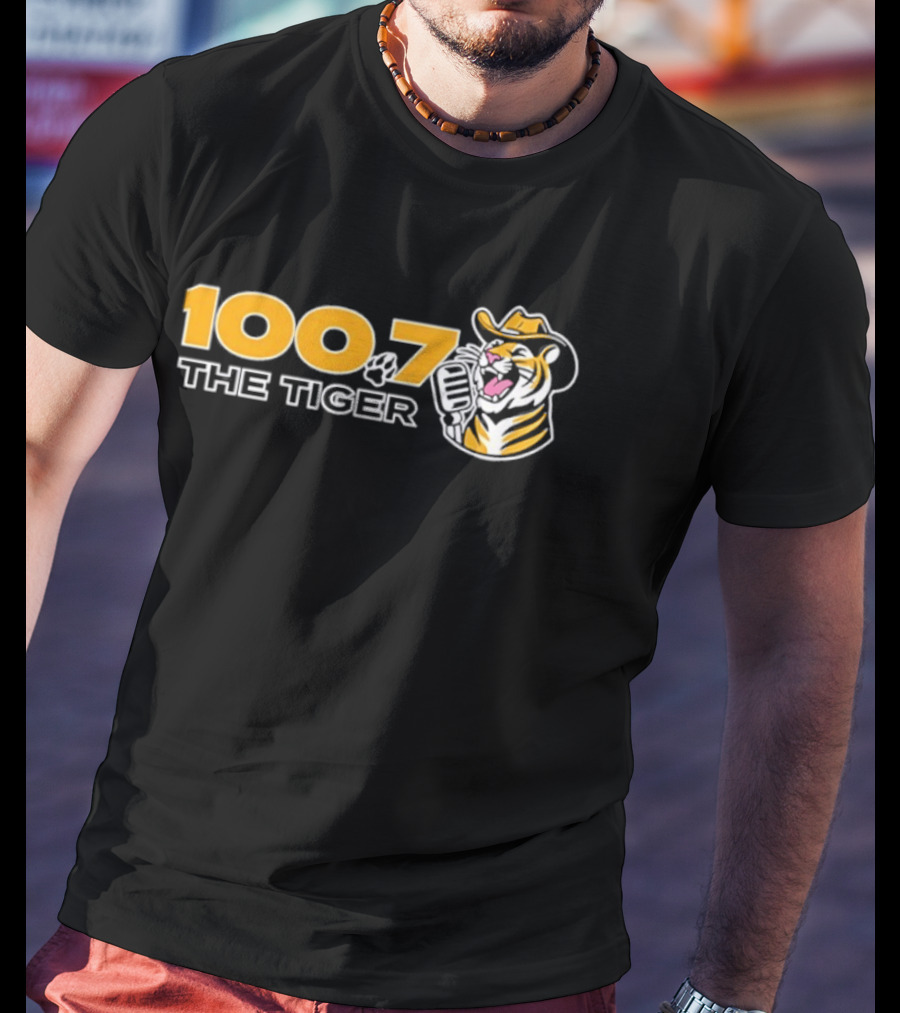LSU Tigers 100.7 The Tiger Cowboy Hat Microphone T-Shirt