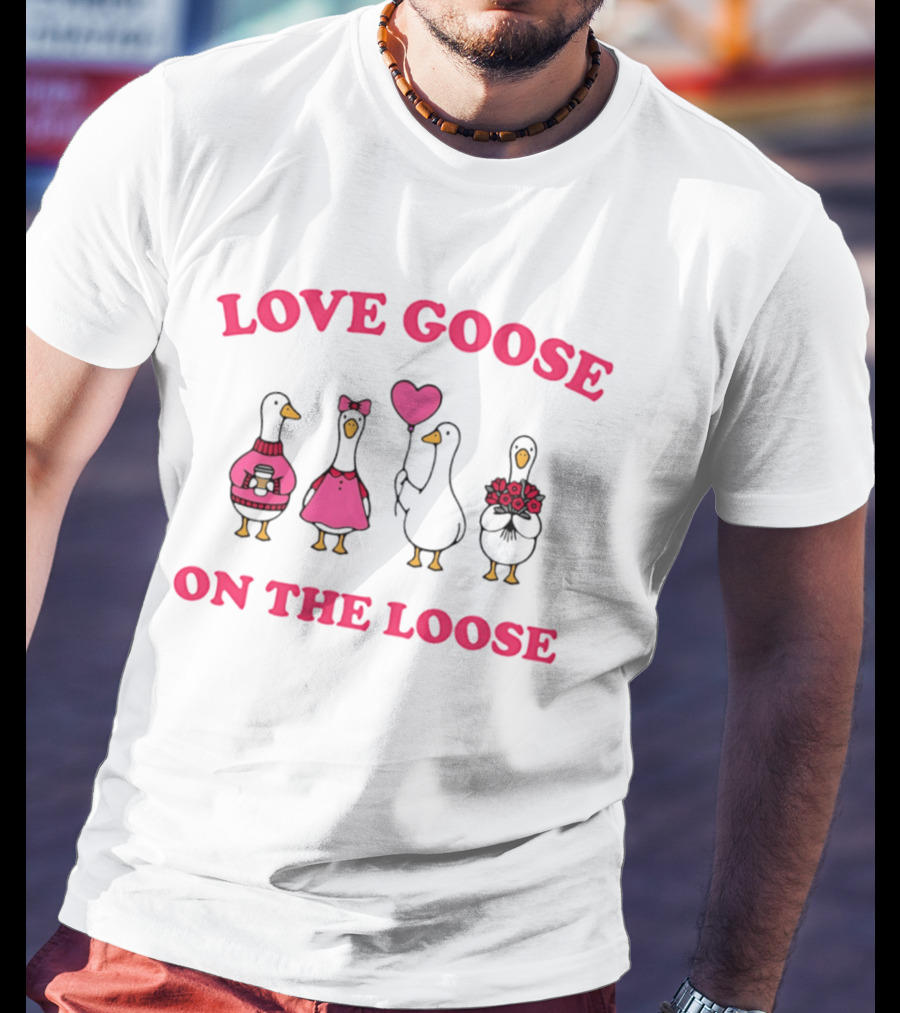 Love Goose On The Loose Valentine Heart Bouquet Bows T-Shirt