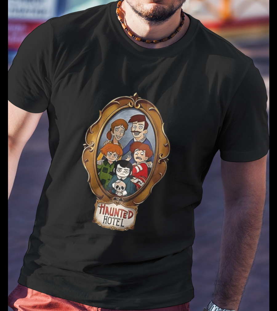 Haunted Hotel Cartoon Family Portrait Frame T-Shirt