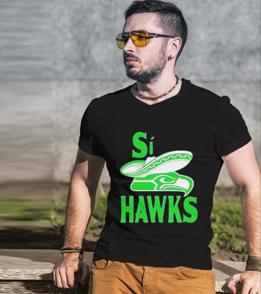 Si Hawks Mexican Sombrero Green Hawk T-Shirt