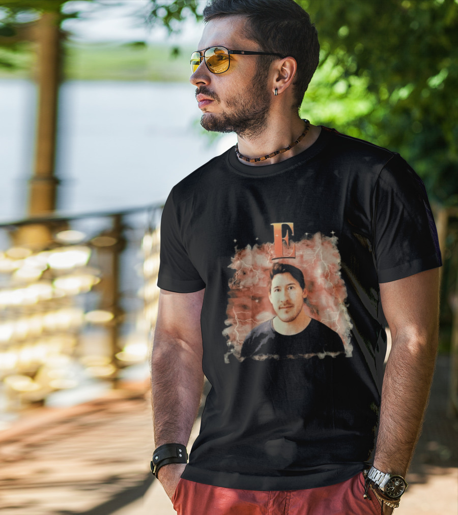 Iron Lung Movie Markiplier E Face Lightning T-Shirt