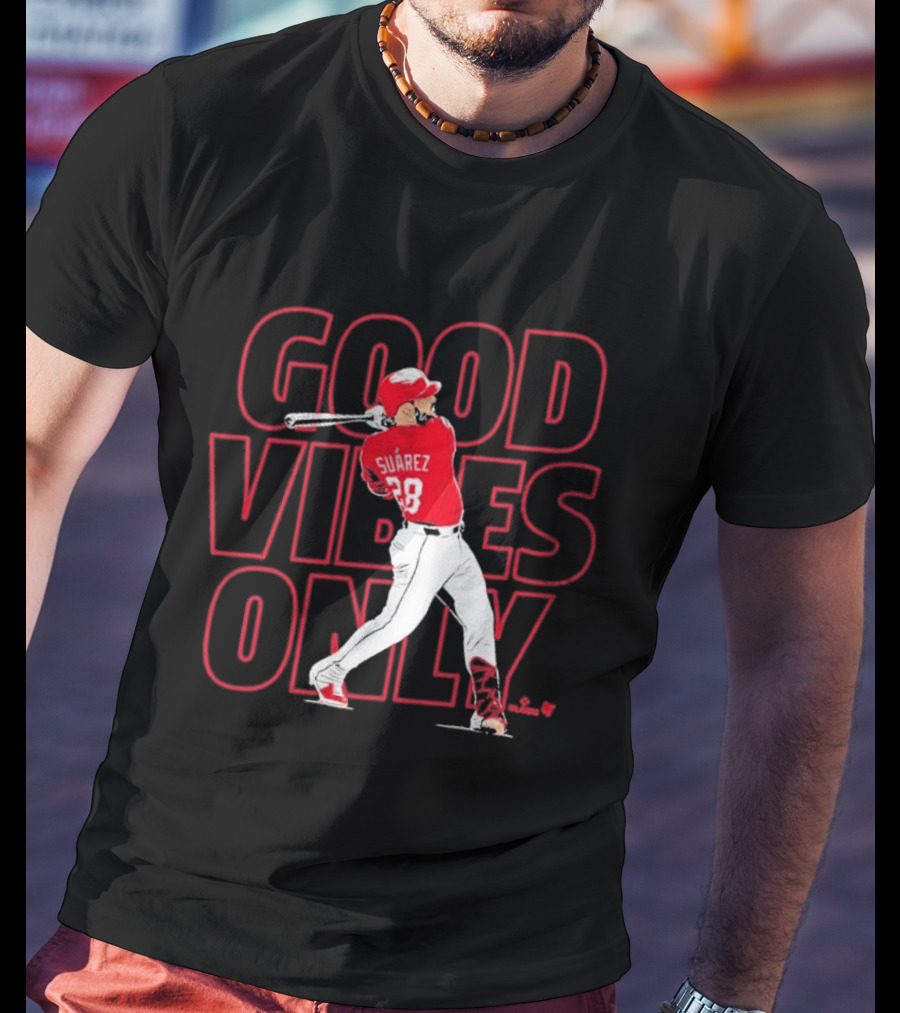 Eugenio Suárez Good Vibes Only Cincinnati Baseball Player Swinging 28 T-Shirt