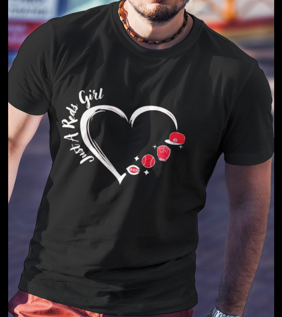 Cincinnati Reds Heart Baseball Cap Glove Fan Girl T-Shirt