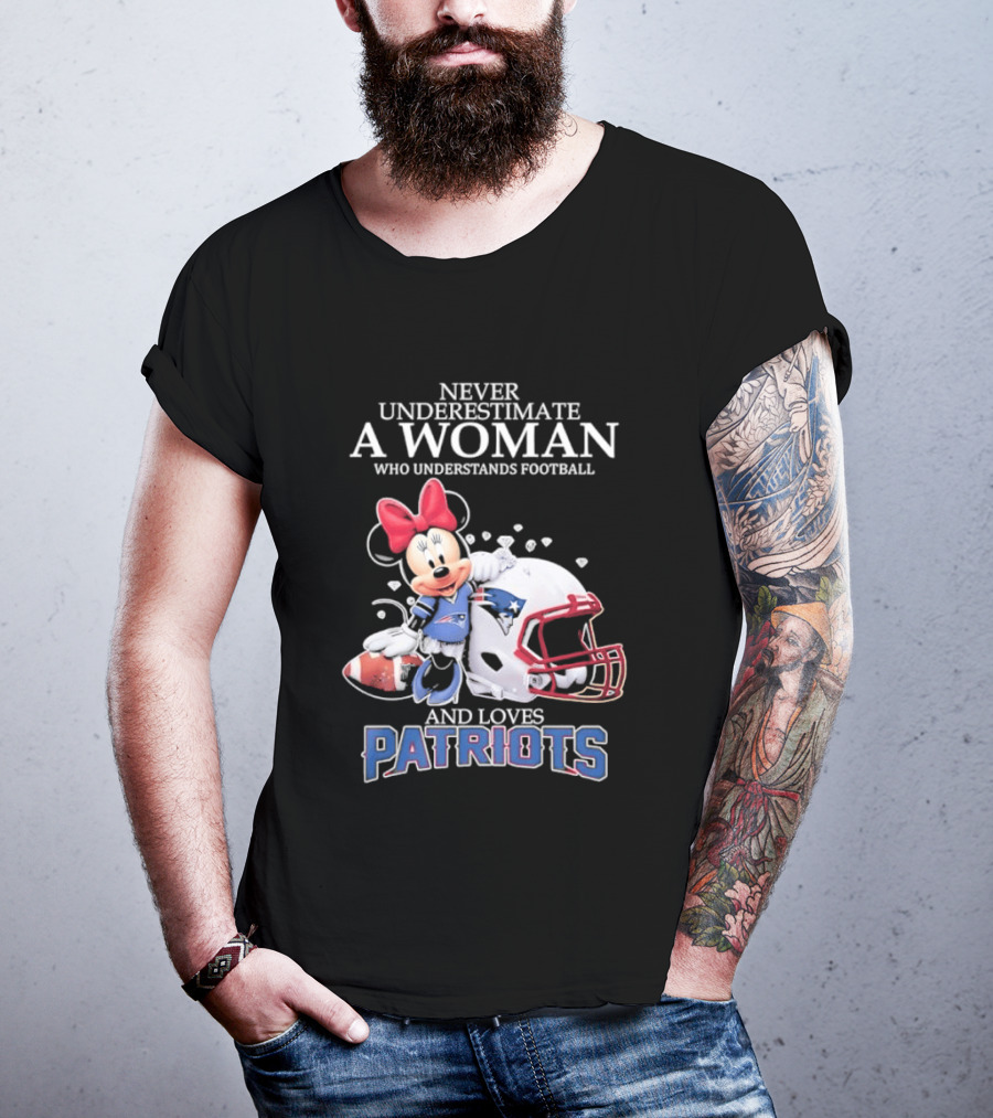 Minnie Mouse Never Underestimate A Woman Who Understands Football And Loves Patriots T-Shirt