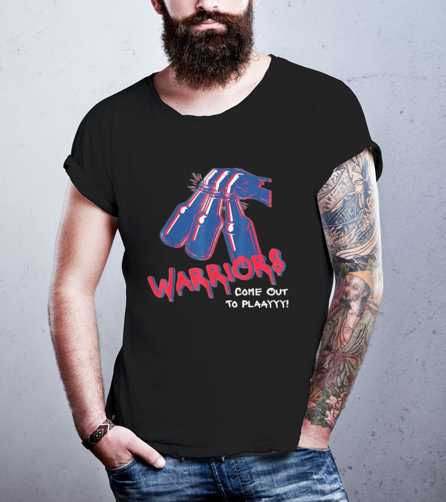Warriors Come Out To Play New England Patriots Hand Holding Bottles T-Shirt