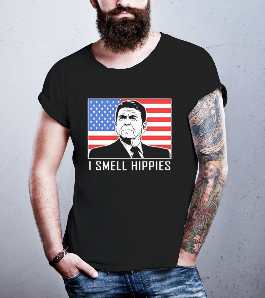 I Smell Hippies Ronald Reagan American Flag Stars And Stripes T-Shirt
