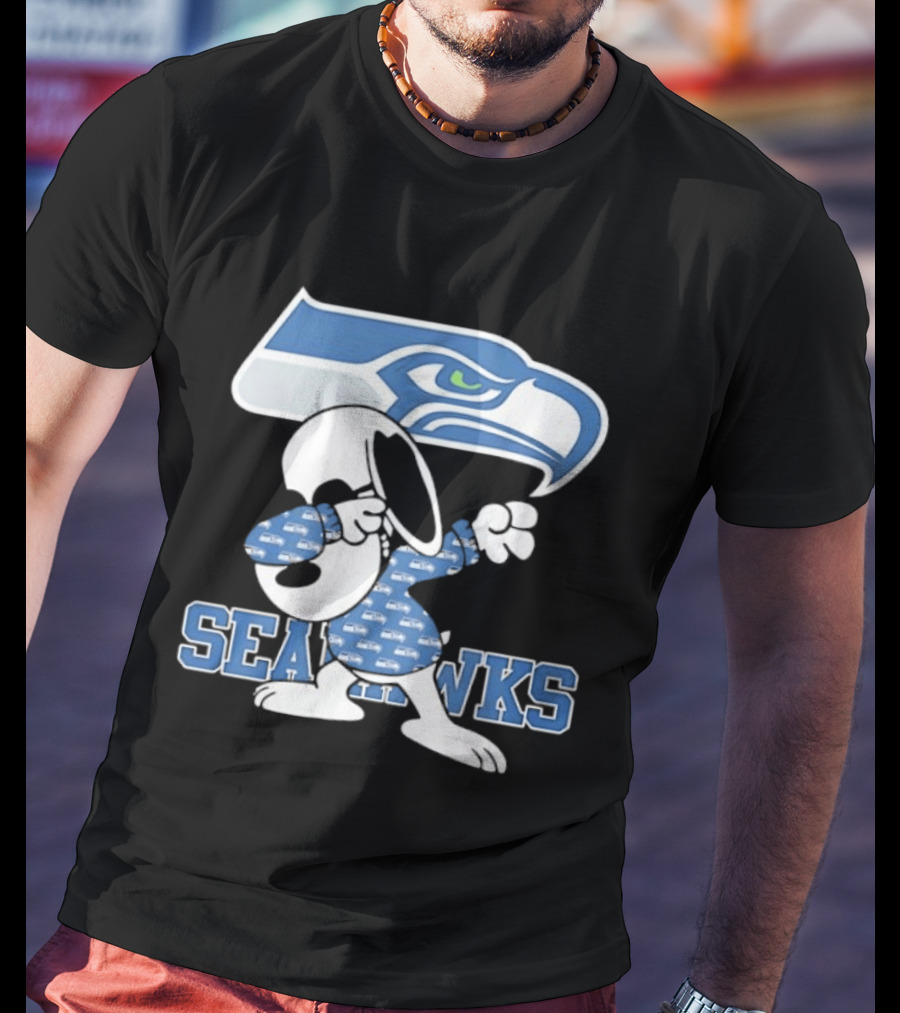 Seattle Seahawks Snoopy Peanuts NFL Team Collaboration T-Shirt
