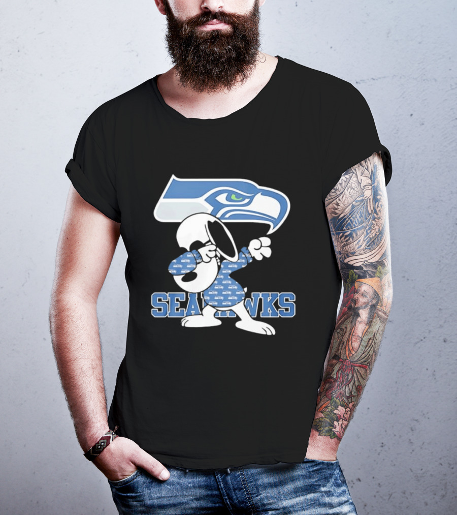 Seattle Seahawks Snoopy Peanuts NFL Team Collaboration T-Shirt