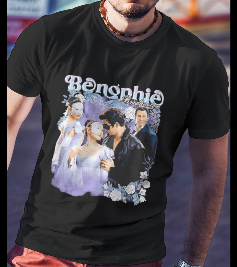 Benophie Bridgerton Romance Masquerade Fantasy Roses T-Shirt
