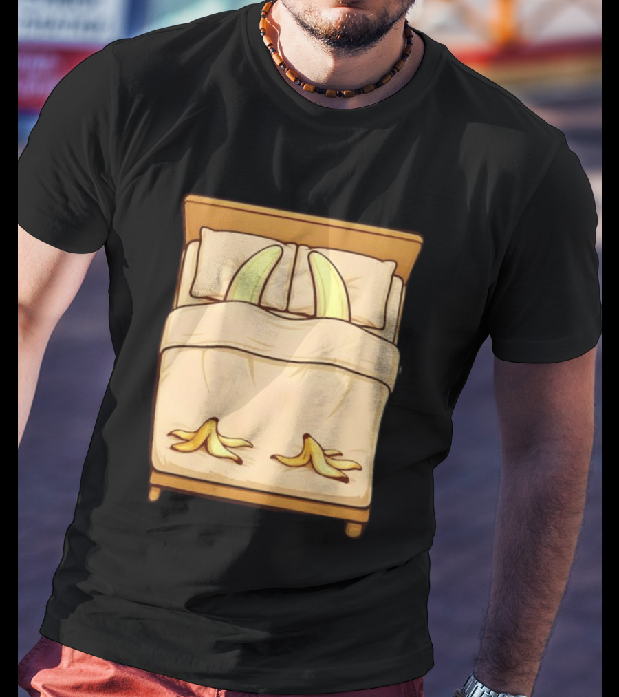 Funny Banana In Bed Sleeping Humor T-Shirt