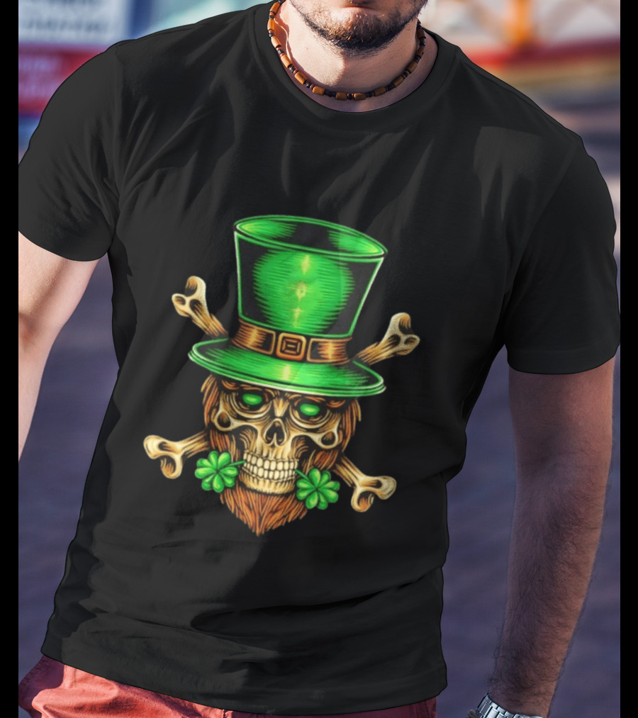 Leprechaun Irish Skull Clover Crossbones Green Top Hat St Patrick's Day T-Shirt