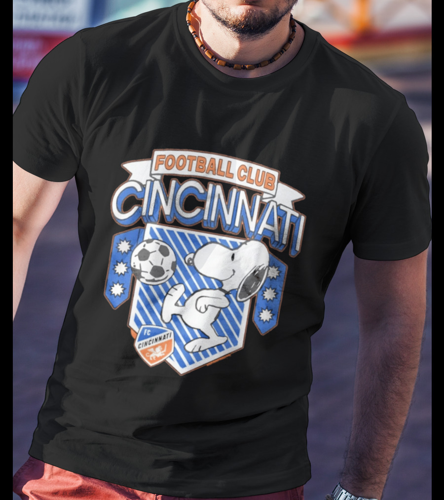 Peanuts Snoopy Kicking Soccer Ball Football Club Cincinnati FC T-Shirt